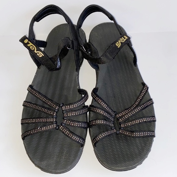 teva athletic sandals